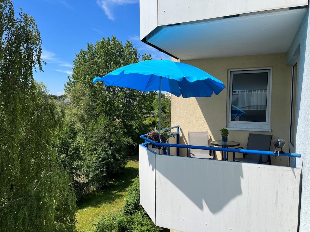 רוסטוק Aquamarin - Charmantes Appartement Mit Balkon מראה חיצוני תמונה